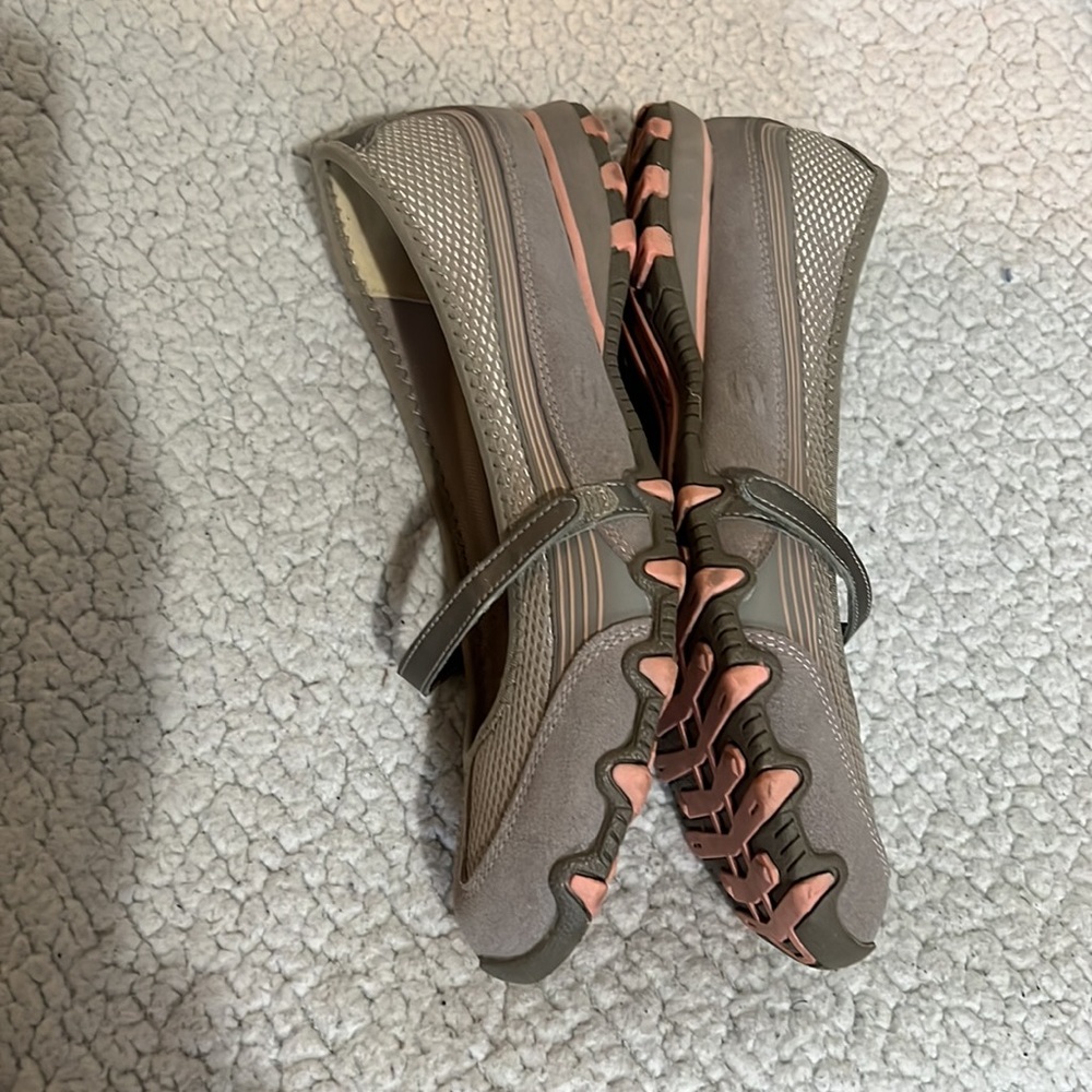 Skechers Mary Jane woman casual shoes size 10 - Picture 6 of 9